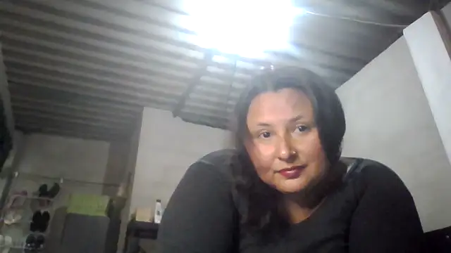 Snapshot of BWW-CINDY11 chatting on February 19, 6:59 pm BWW-CINDY11 online show from February 19, 6:59 pm