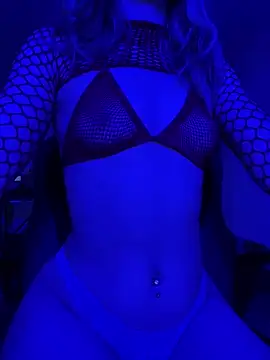 NoyaXO online show from November 18, 2:54 pm