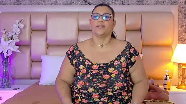 SelennaCooper online show from February 11, 11:37 am