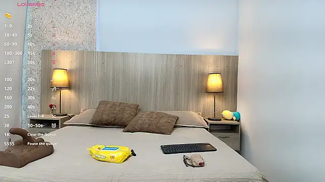 mature eva1 online show from March 8, 11:14 am