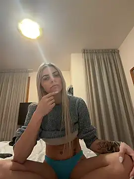 Snapshot of feliciafelon chatting on February 27, 4:18 pm feliciafelon online show from February 27, 4:18 pm