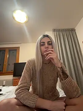 Snapshot of feliciafelon chatting on March 2, 8:04 pm feliciafelon online show from March 2, 8:04 pm