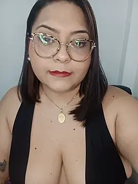 Snapshot of Anna_Lucia88 chatting on August 9, 6:51 am Anna Lucia88 online show from August 9, 6:51 am