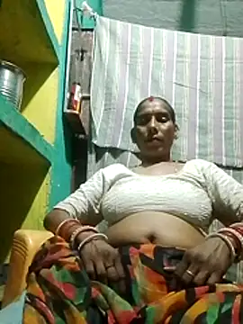 Snapshot of Xx_savita chatting on May 1, 4:44 pm Xx savita online show from May 1, 4:44 pm