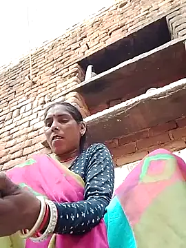 Snapshot of Xx_savita chatting on May 28, 12:57 pm Xx savita online show from May 28, 12:57 pm