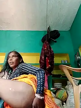 Snapshot of Xx_savita chatting on June 15, 9:44 am Xx savita online show from June 15, 9:44 am