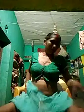 Snapshot of Xx_savita chatting on July 17, 8:24 pm Xx savita online show from July 17, 8:24 pm