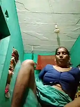 Snapshot of Xx_savita chatting on July 21, 10:45 pm Xx savita online show from July 21, 10:45 pm