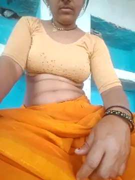 Snapshot of Sexi_soniy432 chatting on February 24, 11:19 am Sexi soniy432 online show from February 24, 11:19 am