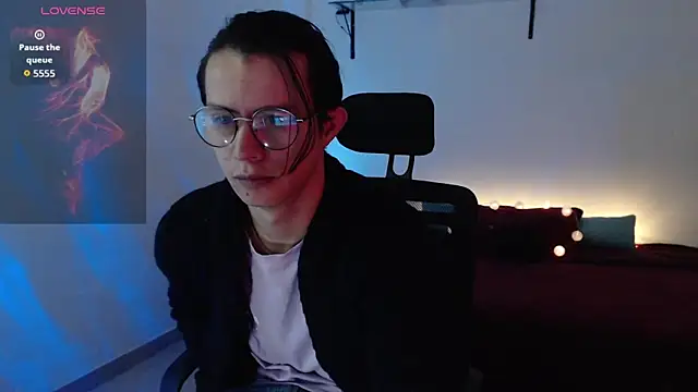 Snapshot of Brandon_starkk chatting on May 9, 12:32 pm Brandon starkk online show from May 9, 12:32 pm