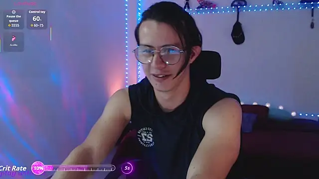 Snapshot of Brandon_starkk chatting on May 25, 10:05 pm Brandon starkk online show from May 25, 10:05 pm