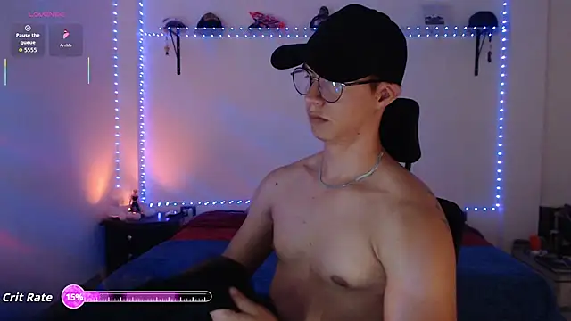 Snapshot of Brandon_starkk chatting on July 23, 2:31 am Brandon starkk online show from July 23, 2:31 am
