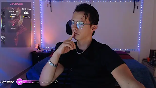 Snapshot of Brandon_starkk chatting on July 24, 10:08 pm Brandon starkk online show from July 24, 10:08 pm