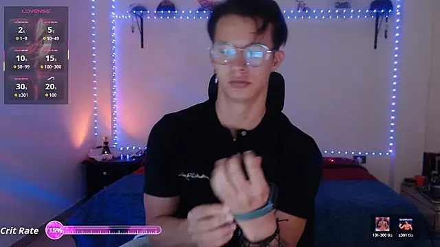 Snapshot of Brandon_starkk chatting on July 26, 12:34 pm Brandon starkk online show from July 26, 12:34 pm