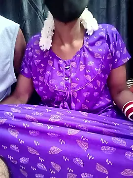 StrawberryCouples online show from January 8, 4:53 pm