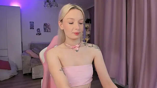 Tiffany Paw online show from March 13, 3:24 am