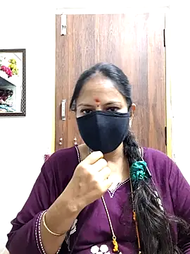 Queen-Neha online show from May 12, 2:47 pm
