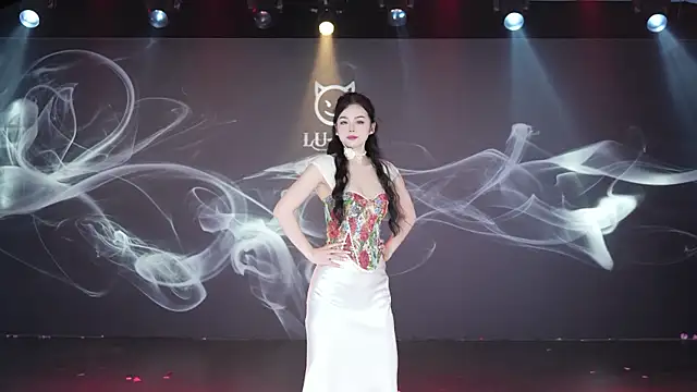 LU-909 online show from December 20, 1:02 am