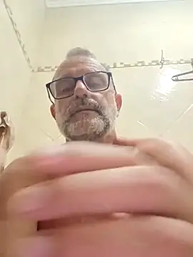 nard53 online show from March 11, 9:04 am