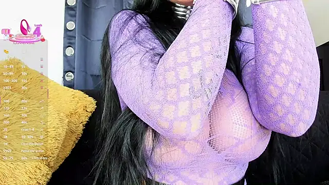 latinbitch online show from November 27, 6:10 pm