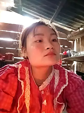 Lee-Thee online show from February 4, 7:25 am