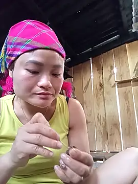 Lee-Thee online show from February 22, 6:24 am