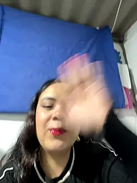 Snapshot of VioleeSaenz chatting on November 25, 5:29 am VioleeSaenz online show from November 25, 5:29 am