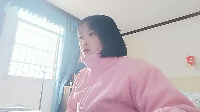 Misszhong online show from November 18, 7:46 am