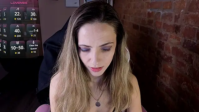 Snapshot of amelia_meili chatting on April 25, 1:25 pm amelia meili online show from April 25, 1:25 pm