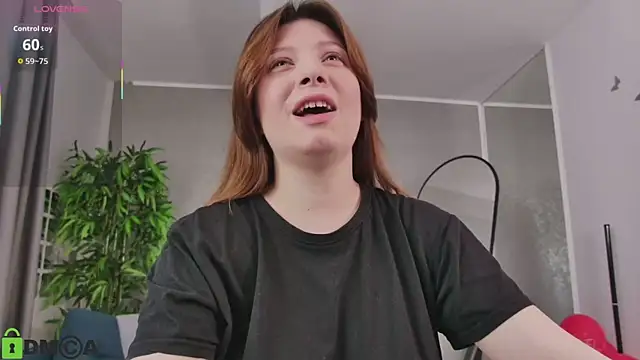 Snapshot of AmberRosewood chatting on February 22, 5:19 am AmberRosewood online show from February 22, 5:19 am