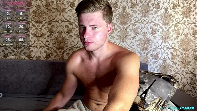 Snapshot of Maxhornyblondieman chatting on July 18, 1:26 pm Maxhornyblondieman online show from July 18, 1:26 pm