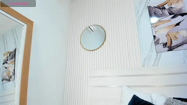 Afro Luna online show from December 3, 11:19 am