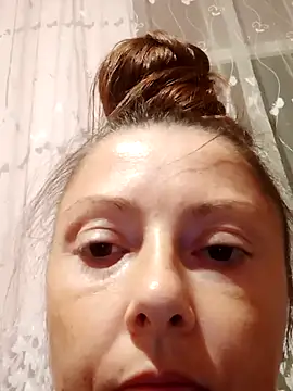 NataaSharm online show from November 17, 7:08 pm