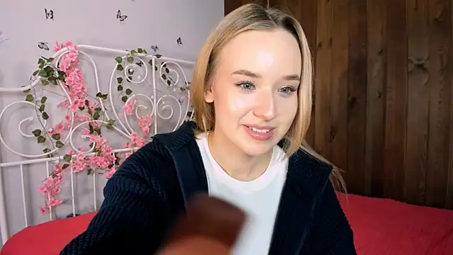 KristleKirst online show from November 20, 1:11 pm