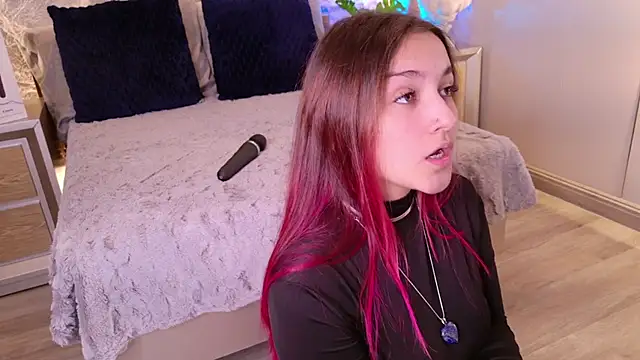 bella mush online show from March 19, 4:00 pm