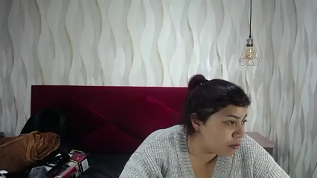 danna garza online show from January 16, 5:33 am