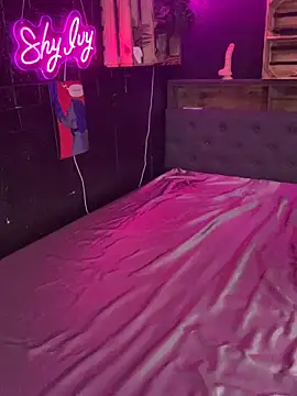 Shy-Ivy online show from December 1, 10:37 pm