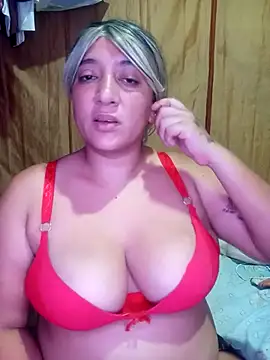 Snapshot of Fat_Dirty_Nasty chatting on February 8, 8:23 pm Fat Dirty Nasty online show from February 8, 8:23 pm