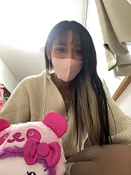 Snapshot of niina_1935 chatting on December 1, 6:07 am niina 1935 online show from December 1, 6:07 am