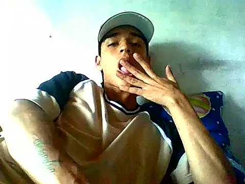Snapshot of teoo_11 chatting on February 7, 6:11 pm teoo 11 online show from February 7, 6:11 pm