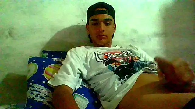 Snapshot of teoo_11 chatting on February 14, 10:39 pm teoo 11 online show from February 14, 10:39 pm