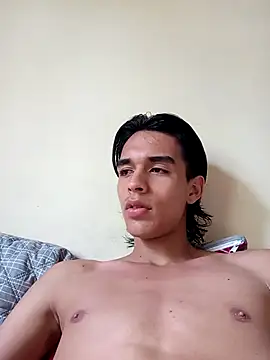 Snapshot of teoo_11 chatting on May 7, 8:36 pm teoo 11 online show from May 7, 8:36 pm