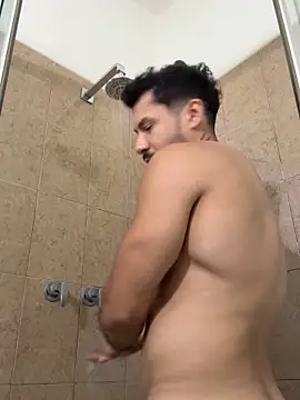 DARG 17 online show from April 14, 10:16 pm