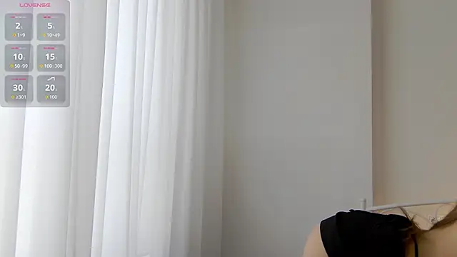 NicoletteBean online show from May 22, 6:20 am