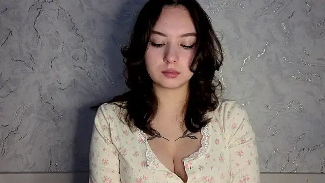 moonjane online show from April 22, 1:01 pm