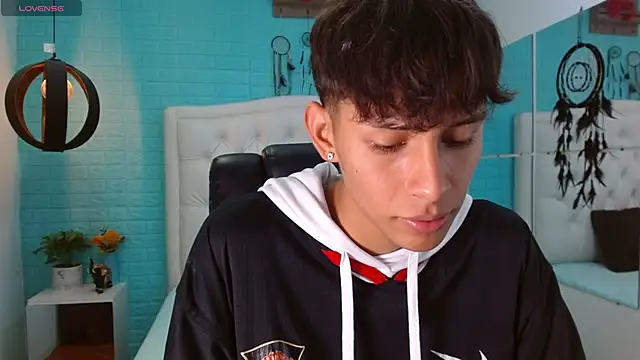 DraxBlade09 online show from November 28, 7:49 pm