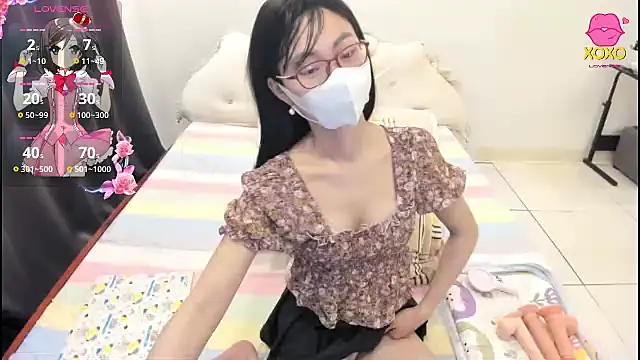 Teahyee online show from February 23, 4:04 pm