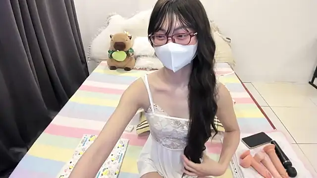 Teahyee online show from March 30, 1:34 pm