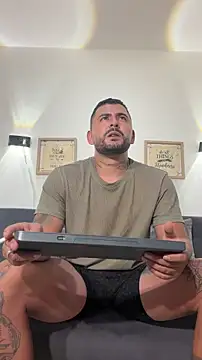 david10kc online show from April 2, 3:04 am