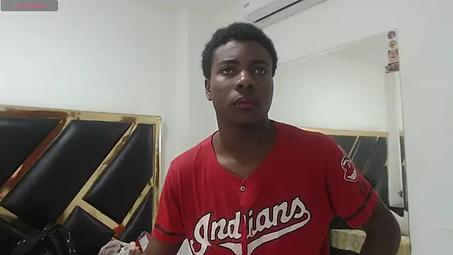 NoahJhonson69 online show from February 5, 11:26 am